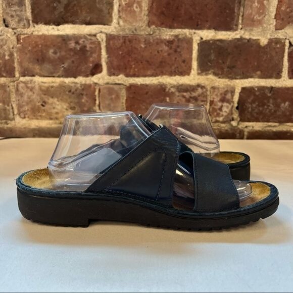 Naot Black Leather Slip On Double Strap Sandals Sz 42 US 11 - Picture 5 of 9